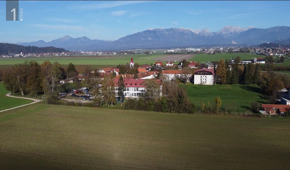 Ljudje_in_zemlja__2025_..jpg