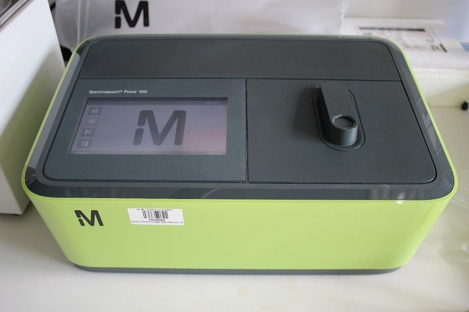 spektrometer_Spectroquant_Prove_100_Merck.jpg